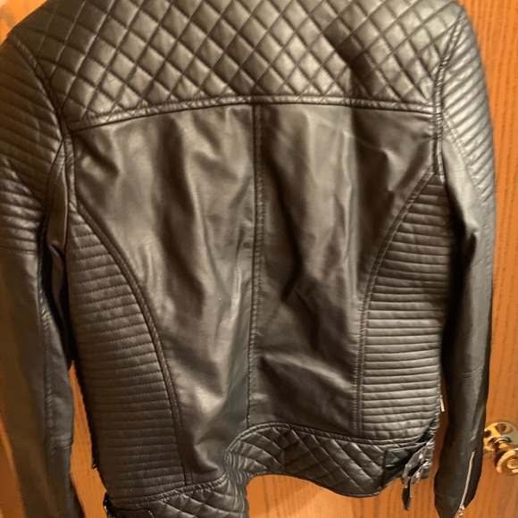 Black leather jacket - Picture 2 of 4